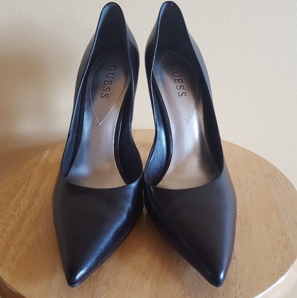 Guess pumps/shoes black size 8